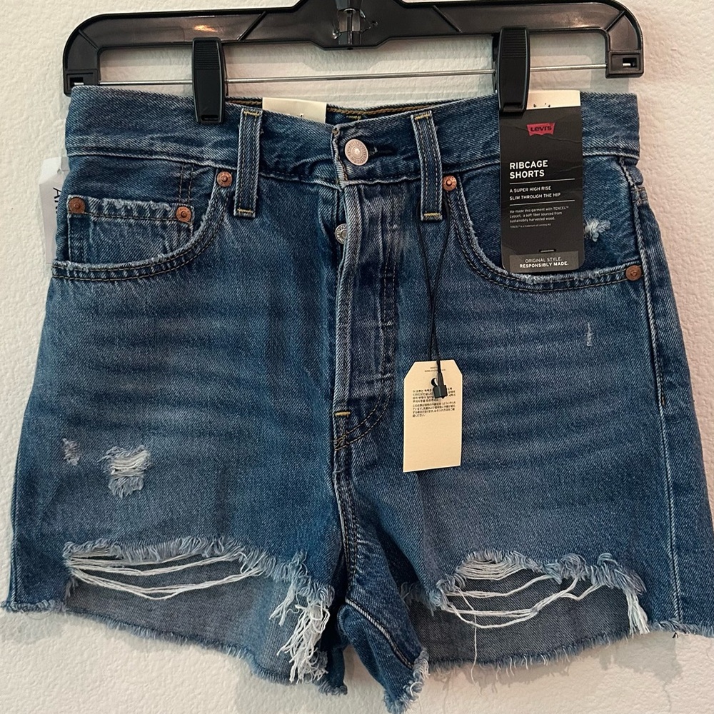 Levi’s Ribcage Jean Shorts Denim Cutoffs Brand New with Tags, Women’s - Size 27